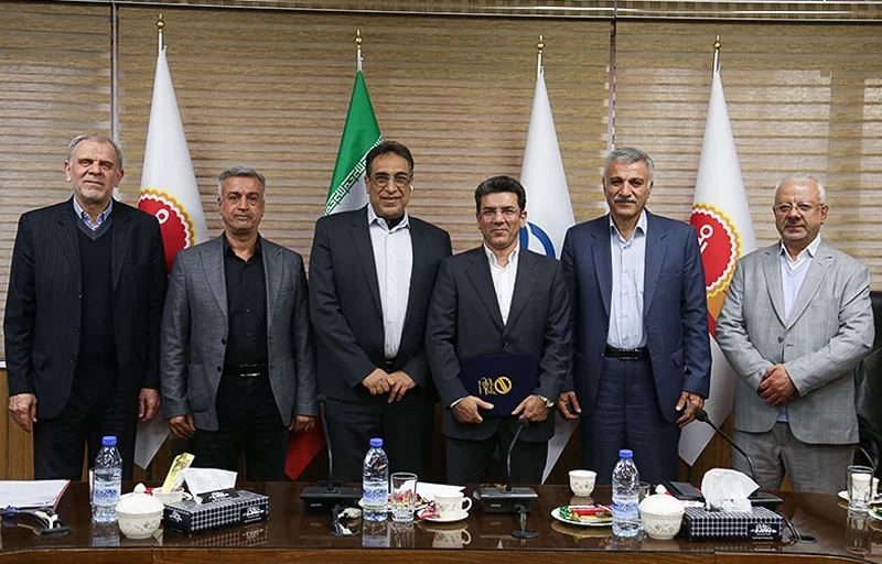 معرفی مدیریت و صاحب شرکت مینو